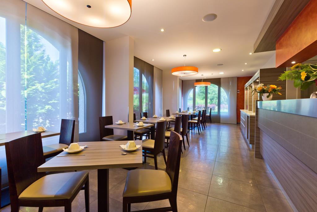 Albhotel Grill Alby-sur-Cheran Esterno foto