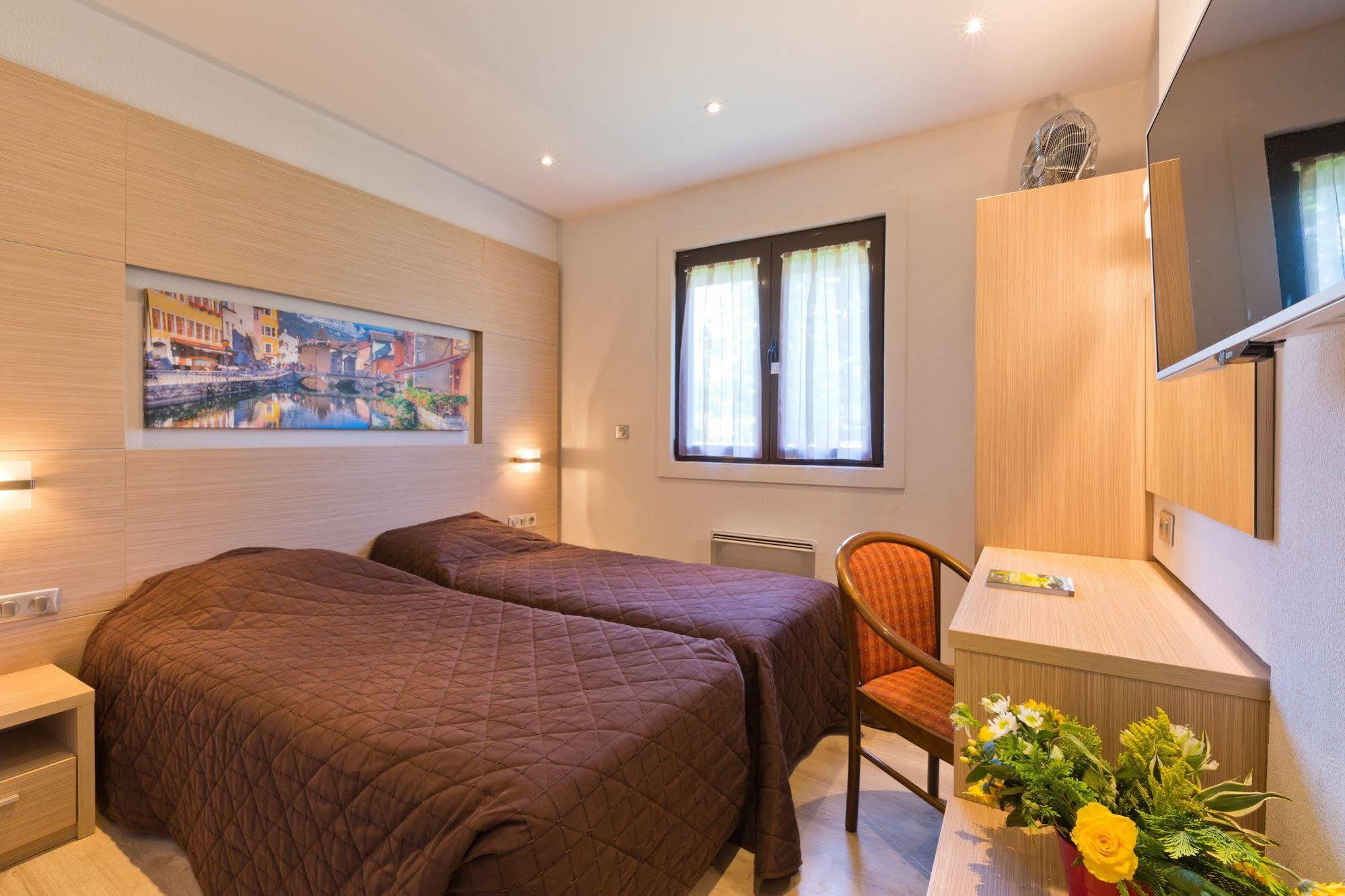 Albhotel Grill Alby-sur-Cheran Esterno foto
